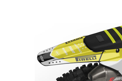 TRIUMPH CYBER YELLOW